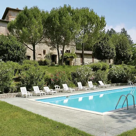 Cosy In With Private Terrace Mantignana
