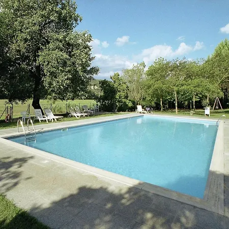 Apartman Cosy In With Private Terrace Mantignana