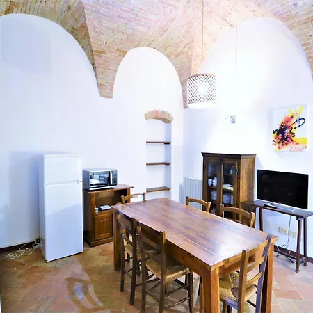 Cosy In With Private Terrace Apartment